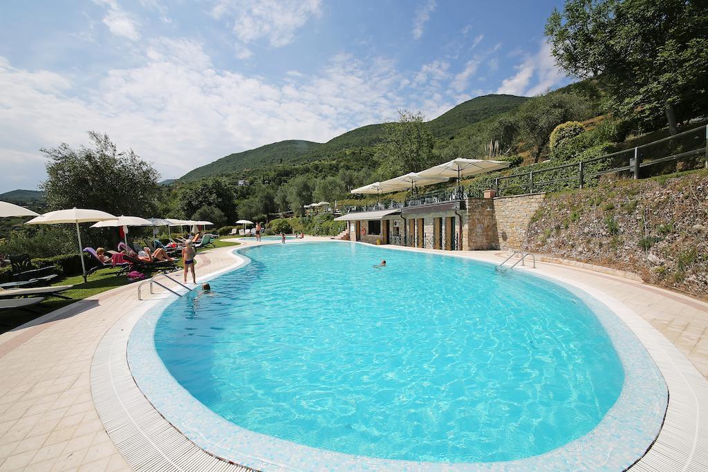 Appartamenti Borgo Gardone Riviera Exterior foto